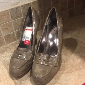 Alfani tan/brown high heals shoes size 7 1/2.